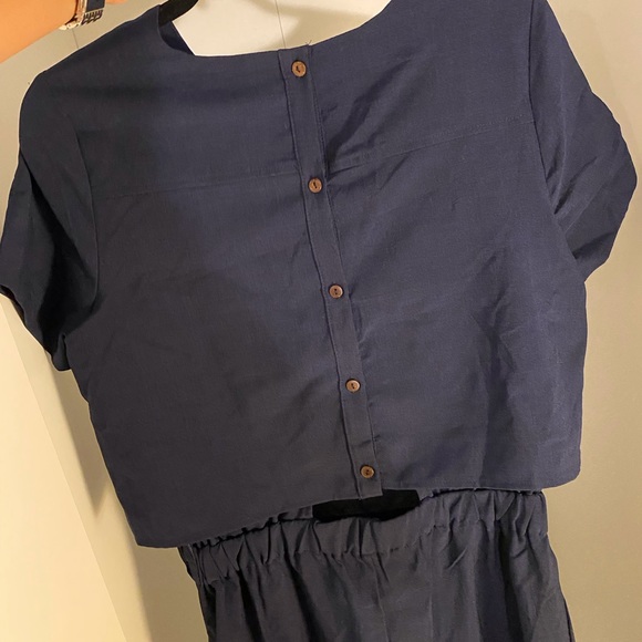 J.O.A. Los Angeles Back Buttoned Jumpsuit - Picture 5 of 6